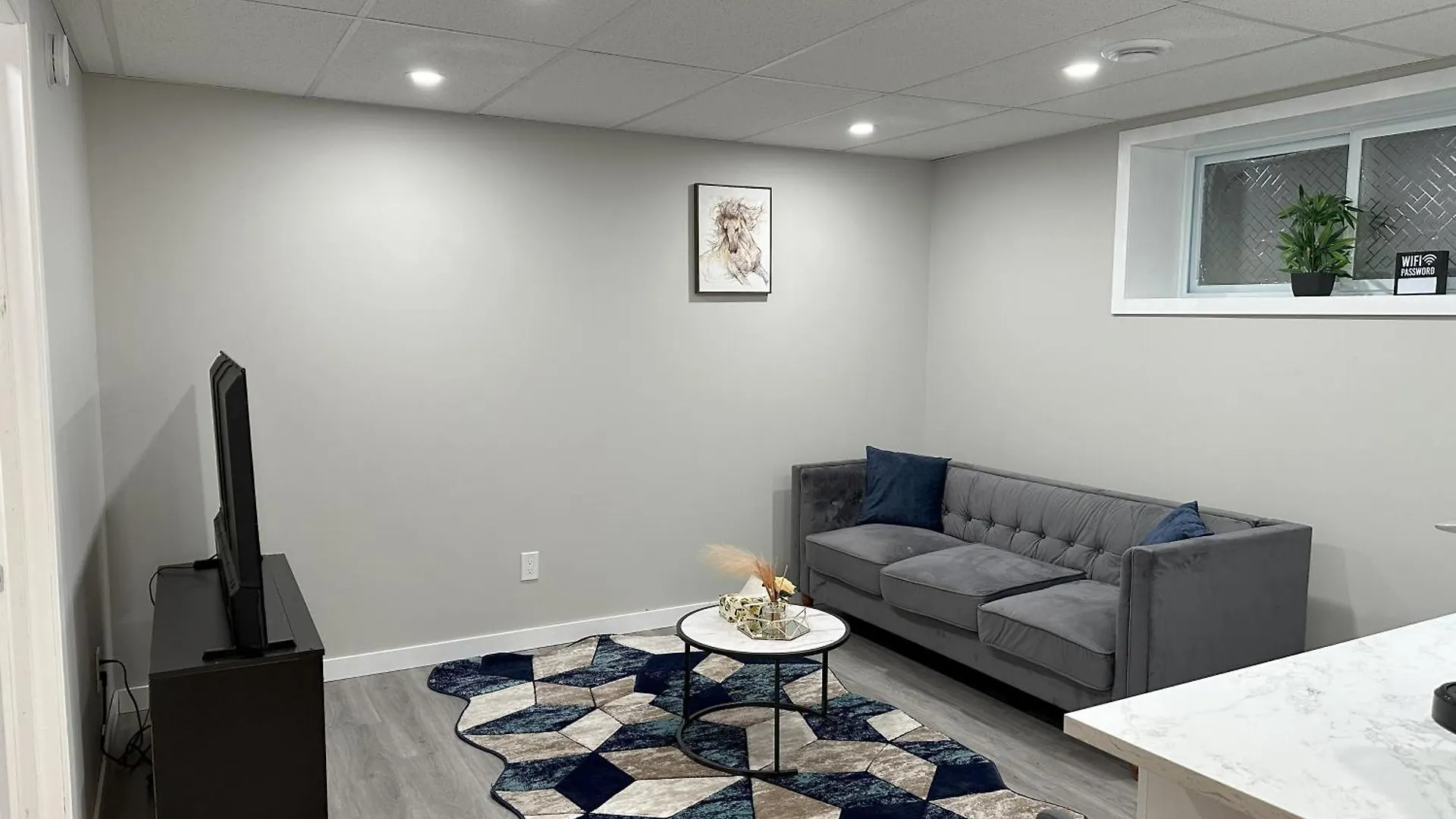 Luxury-Home Away From Home With Private Entrance Winnipeg 0*,  Canada