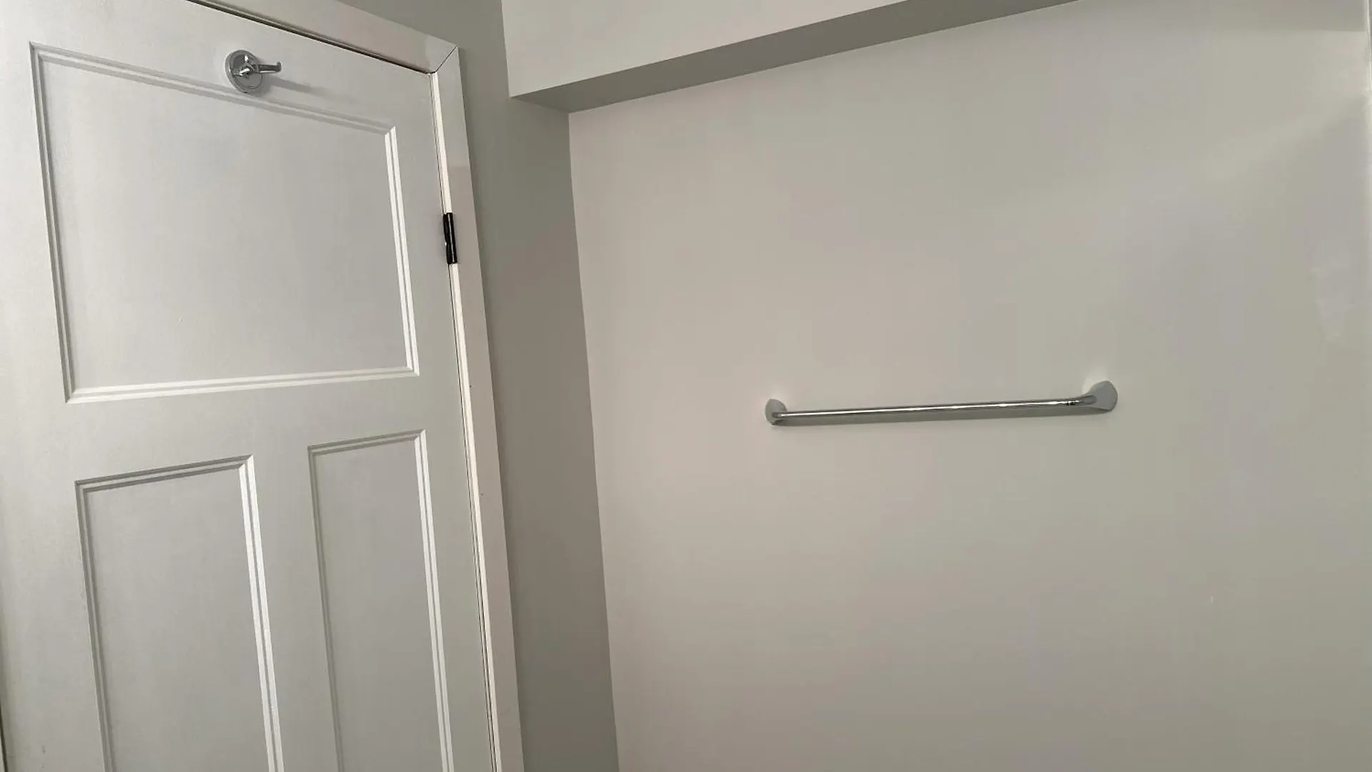 Apartment Luxury-Home Away From Home With Private Entrance Winnipeg